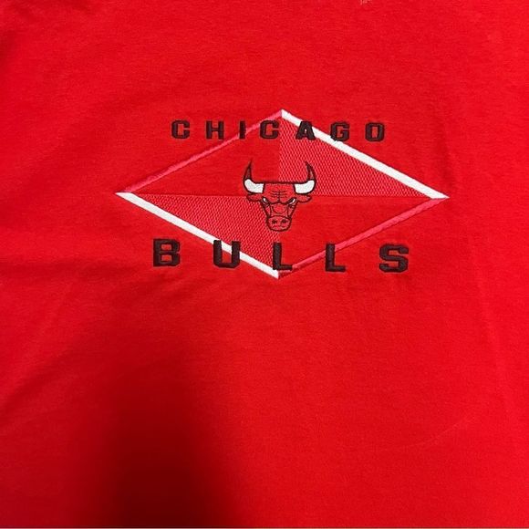 Vintage Chicago Bulls Shirt Adult Large Red Embroidered Lee Sport 90s Mens - Picture 5 of 7